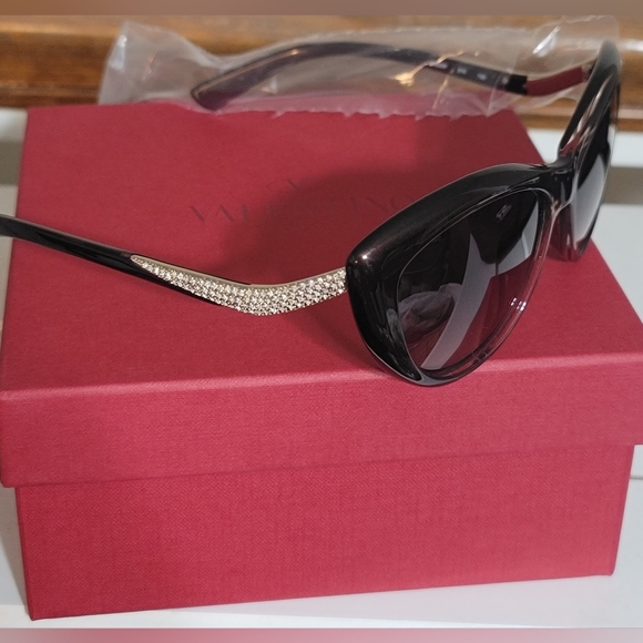 NWT VALLEY Eyewear - Picture 2 of 6